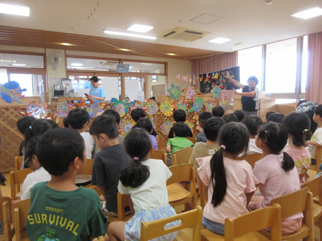 ばら組　8月の臨床美術　「Oh  My Sunshine.」